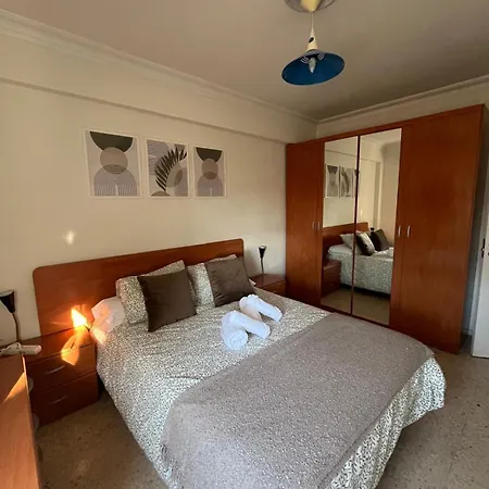 Cozy Next To Center Appartement